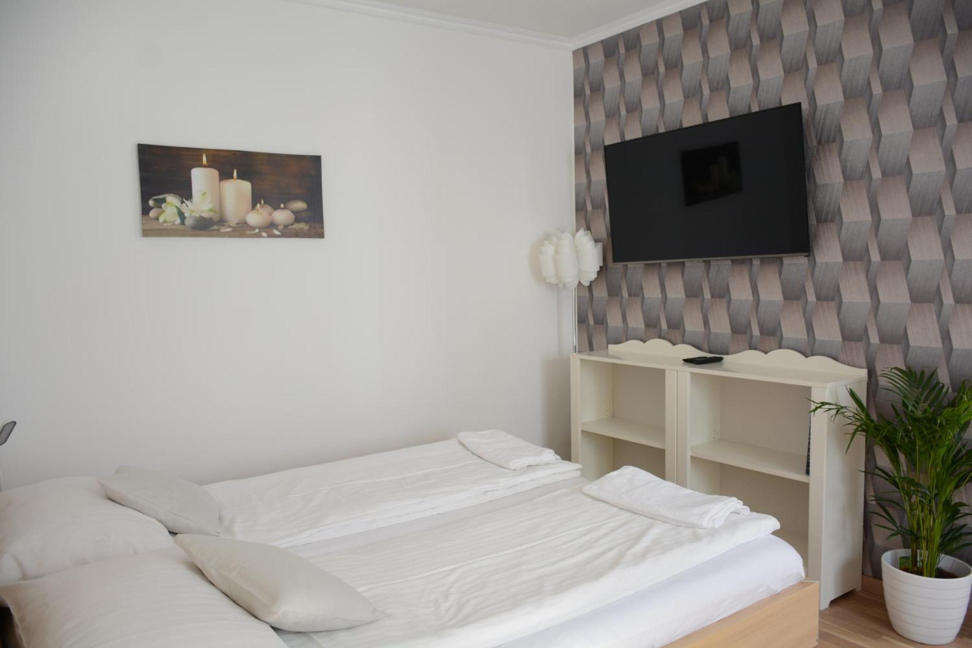 Gaestehaus Coco Krems an der Donau Bagian luar foto
