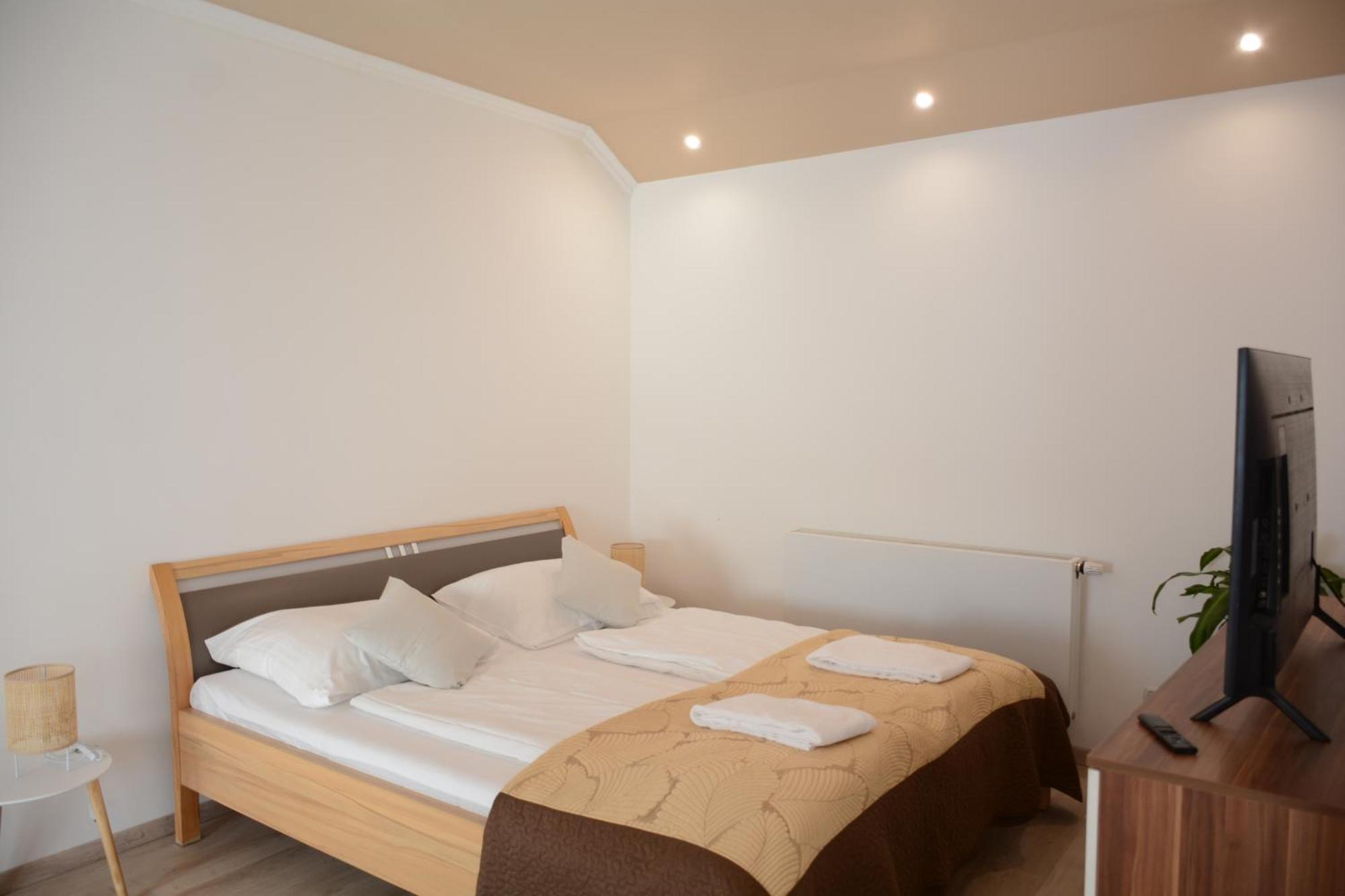 Gaestehaus Coco Krems an der Donau Bagian luar foto
