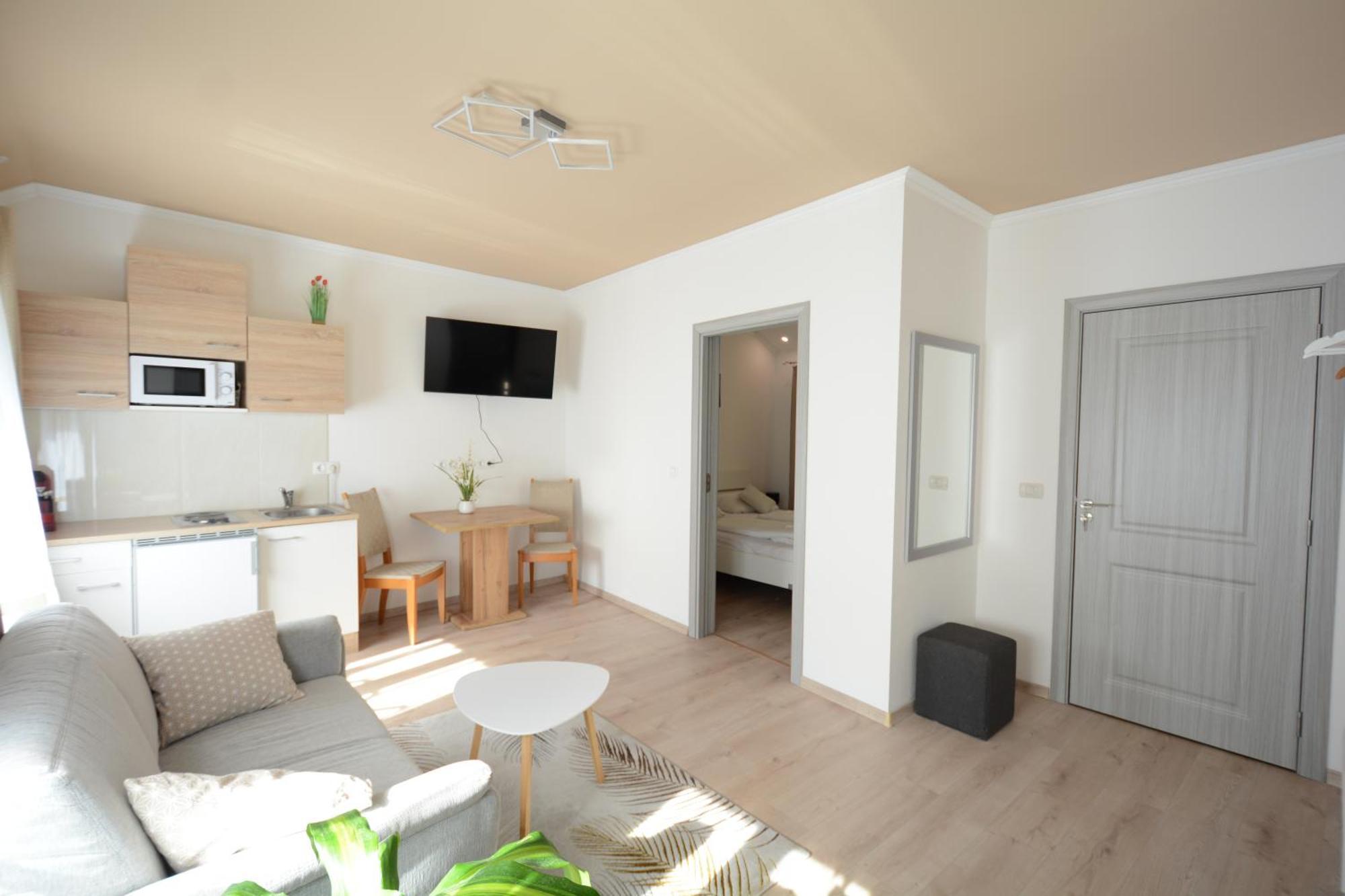 Gaestehaus Coco Krems an der Donau Bagian luar foto